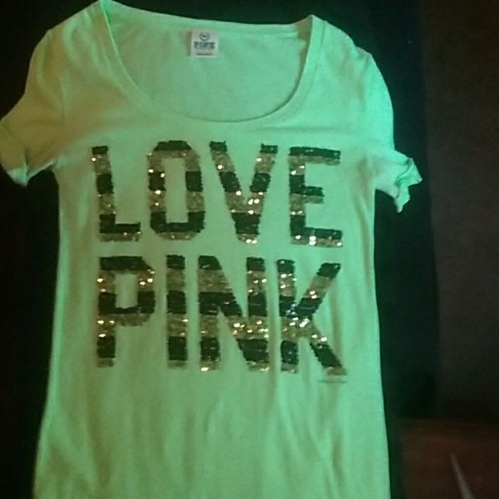 Pink Victoria's Secret t-shirt